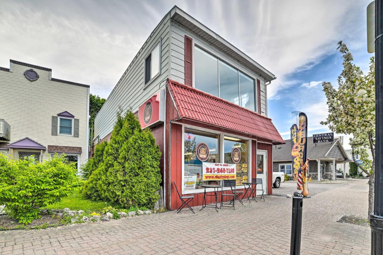 Walkable St Ignace Condo With Lake Huron Views Saint Ignace Exterior photo
