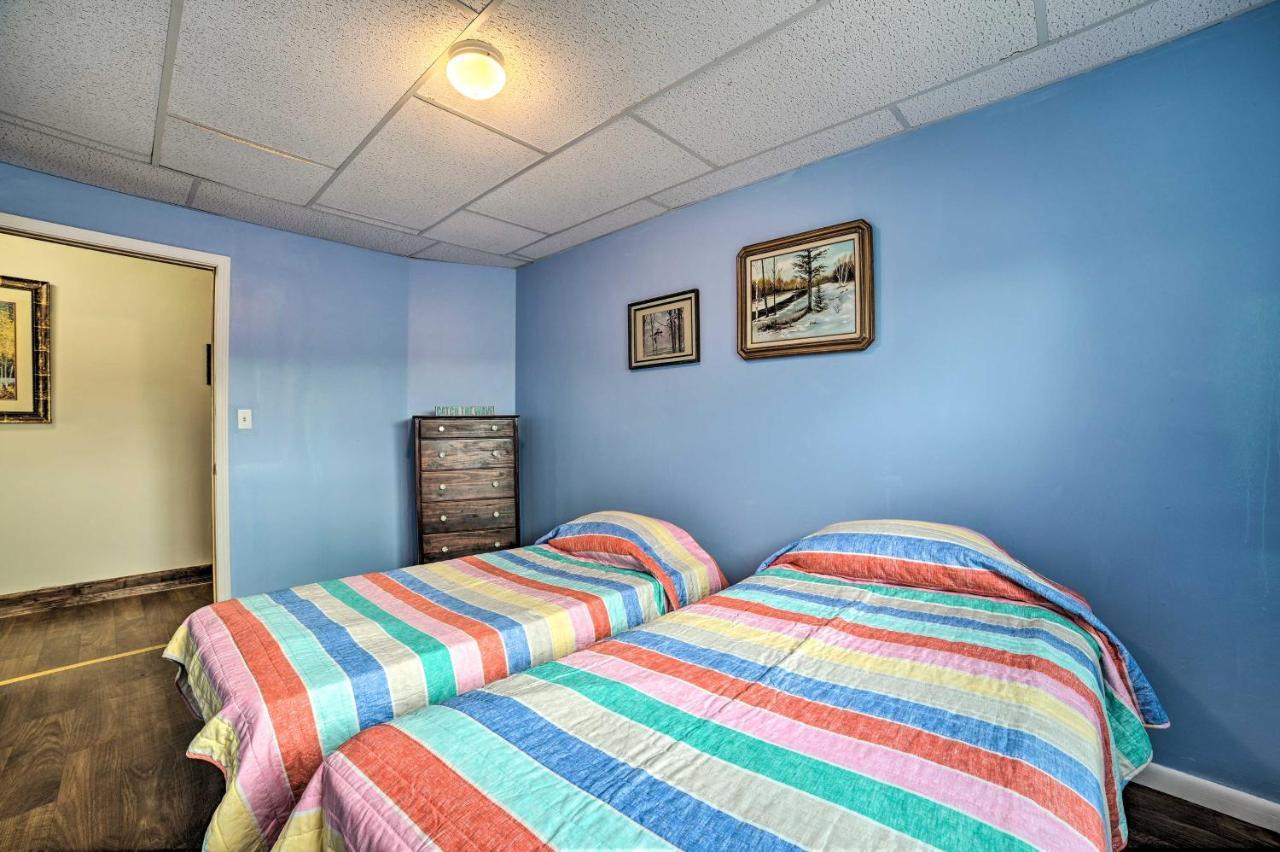 Walkable St Ignace Condo With Lake Huron Views Saint Ignace Exterior photo
